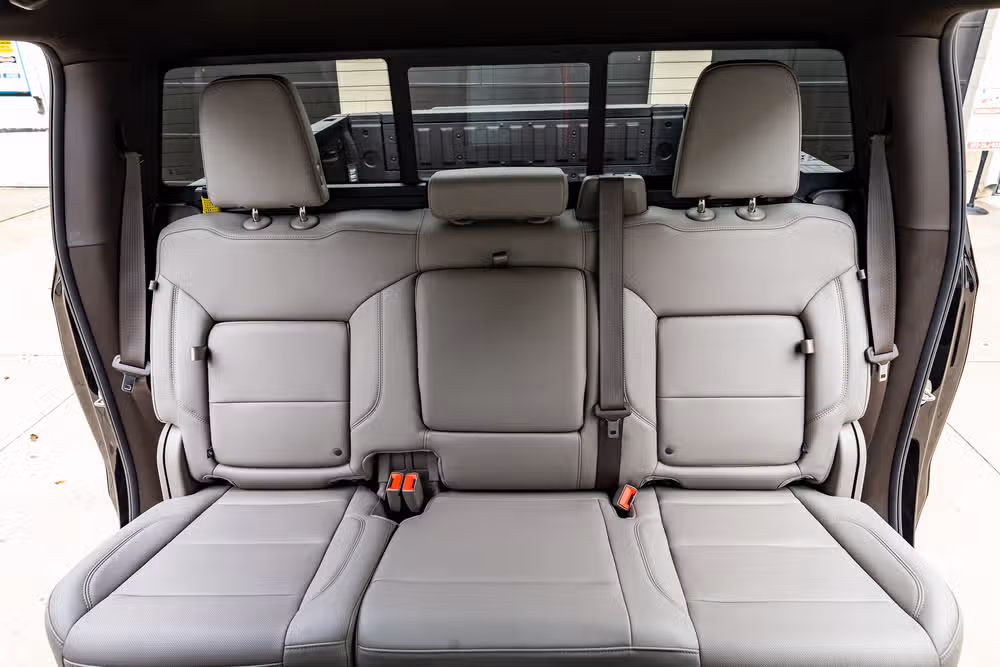 2024 GMC Sierra 1500 SLT Crew Cab Image 35