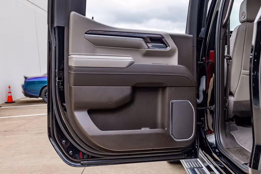 2024 GMC Sierra 1500 SLT Crew Cab Image 38