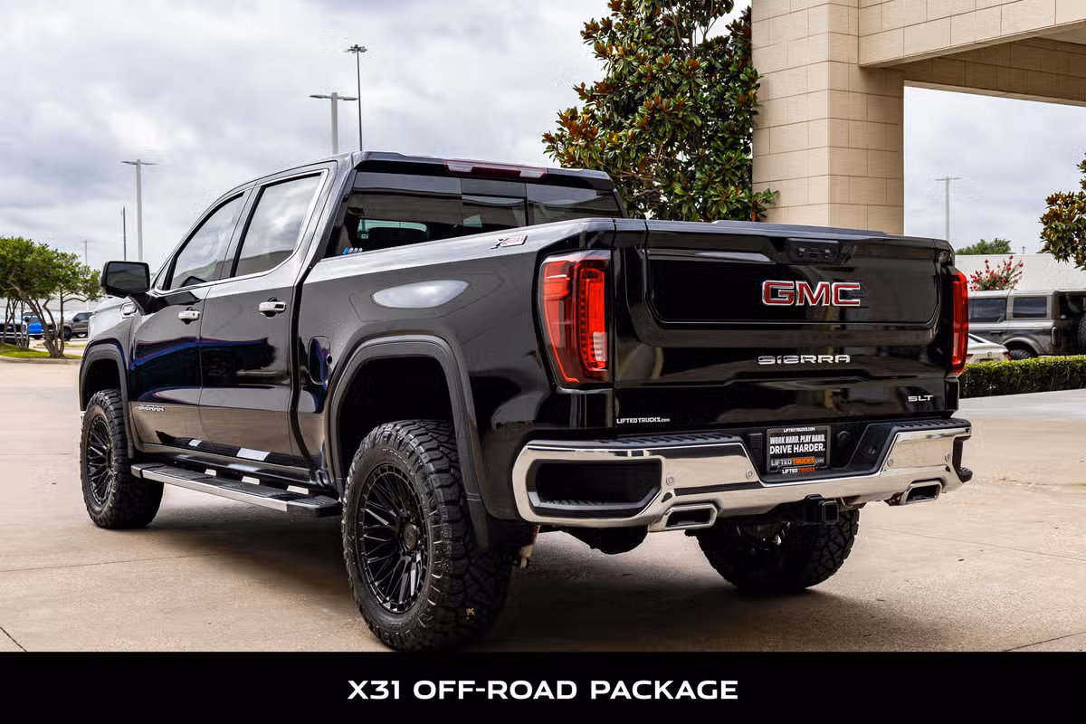 2024 GMC Sierra 1500 SLT Crew Cab