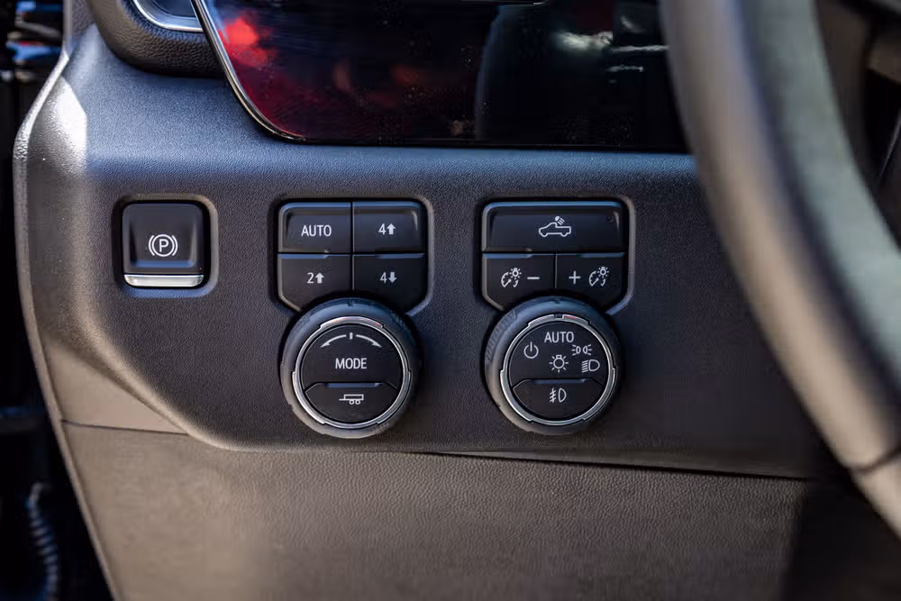 2026 Chevrolet Silverado 1500 LT Trail Boss Crew Cab Image 21