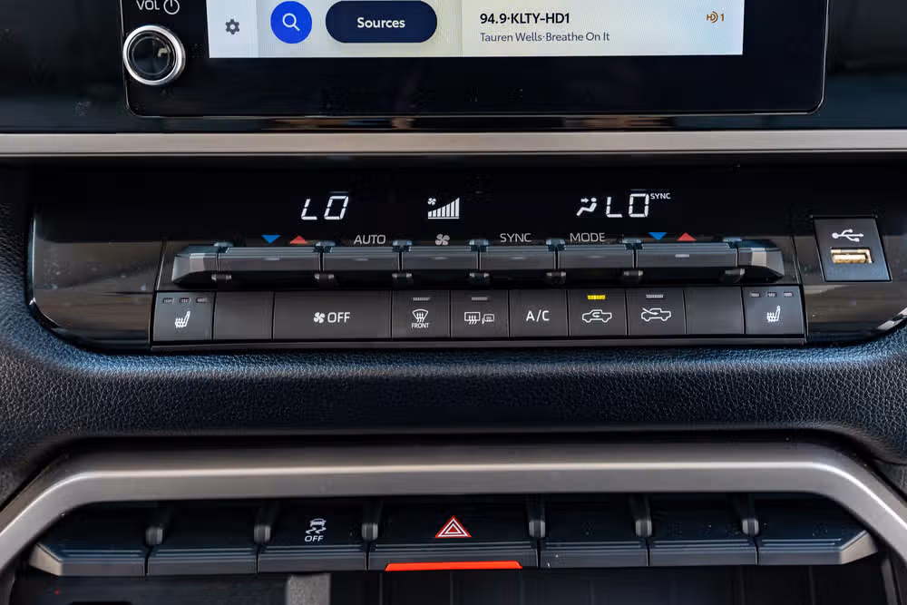 2024 Toyota Tundra SR5 CrewMax Image 26