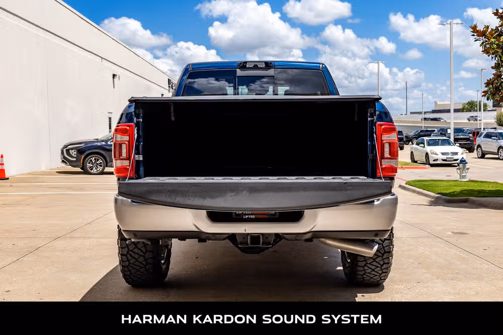 2022 Ram 2500 Laramie Crew Cab Image 9