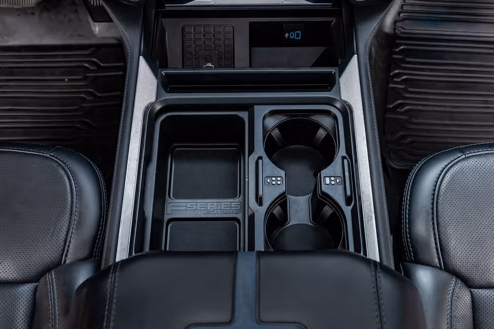 2025 Ford F-350 Super Duty Platinum Crew Cab Image 28