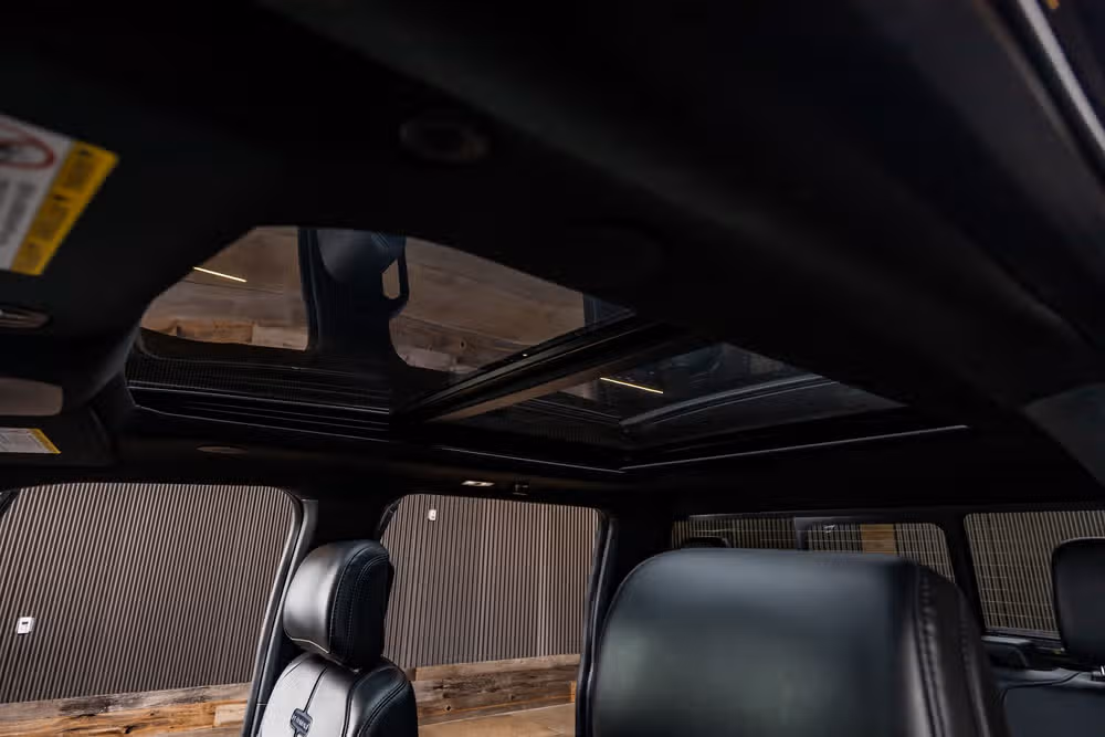 2025 Ford F-350 Super Duty Platinum Crew Cab Image 31