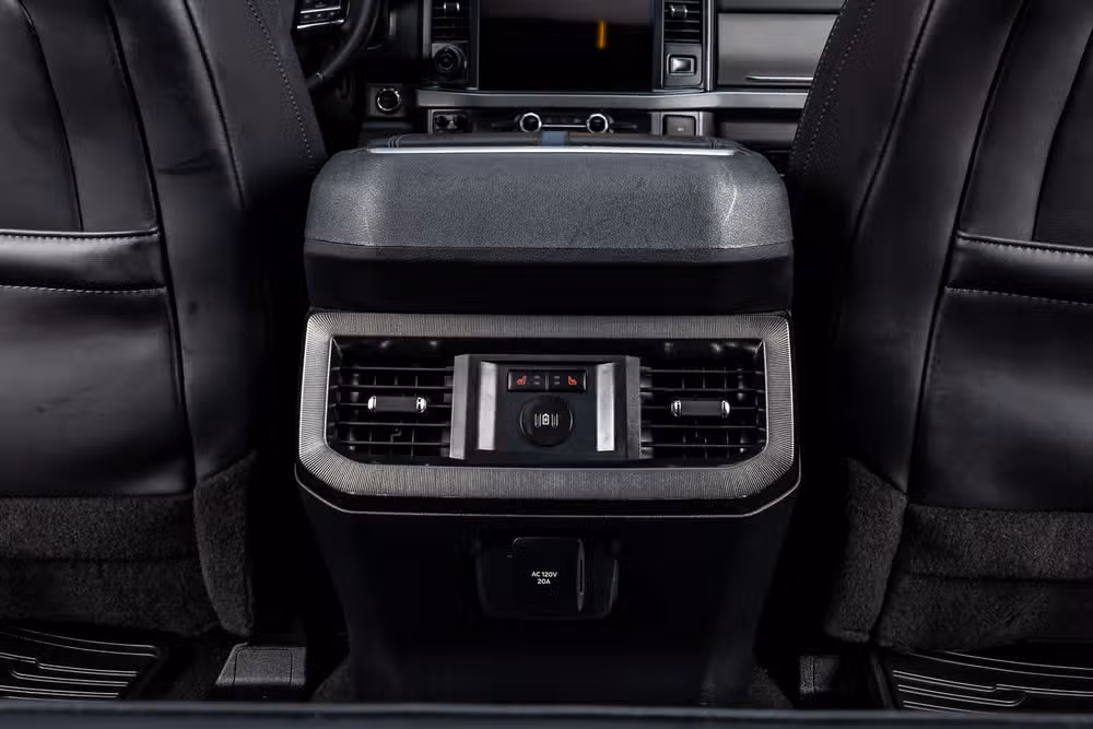 2025 Ford F-350 Super Duty Platinum Crew Cab Image 34
