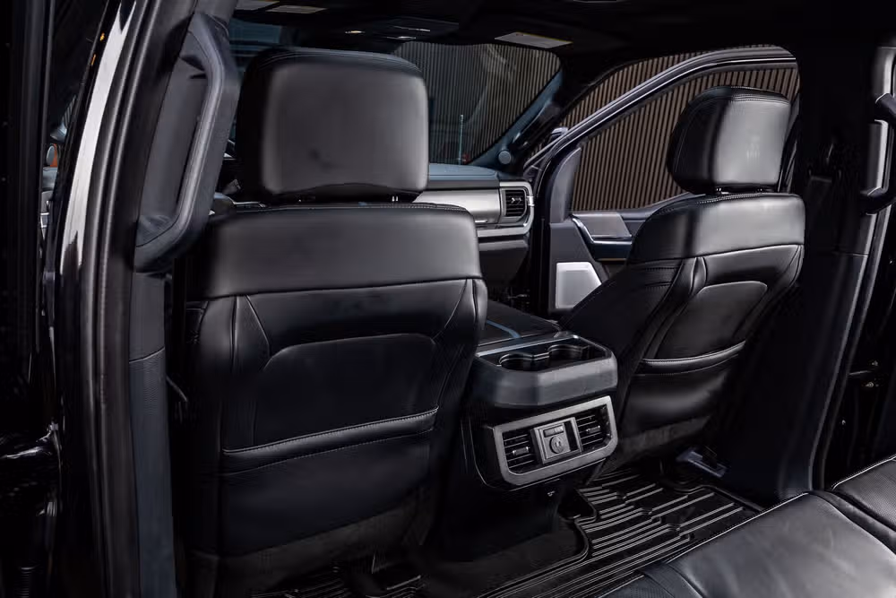 2025 Ford F-350 Super Duty Platinum Crew Cab Image 35