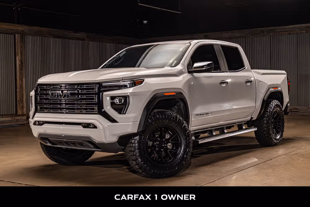 2025 GMC Canyon Denali Crew Cab Image 5