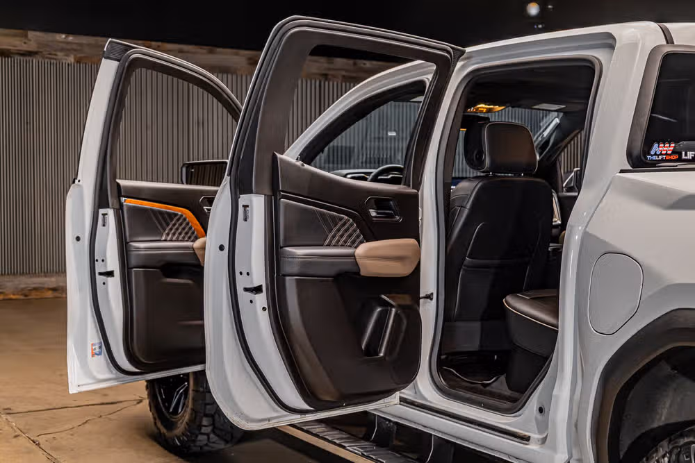 2025 GMC Canyon Denali Crew Cab Image 29
