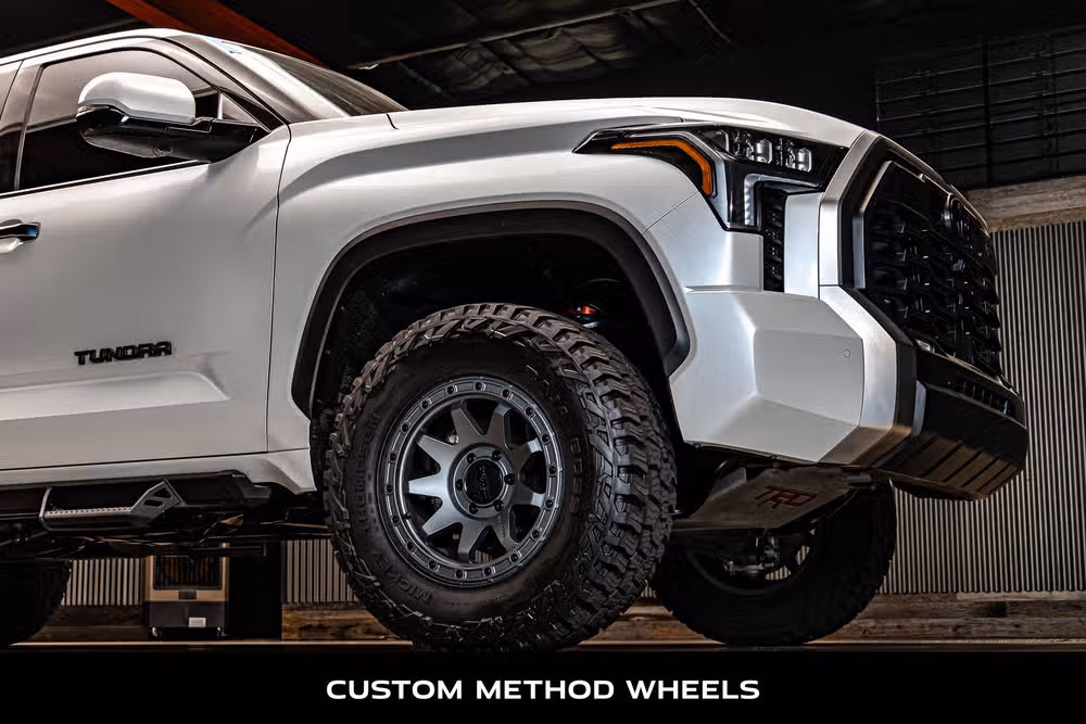 2023 Toyota Tundra Limited CrewMax Image 11