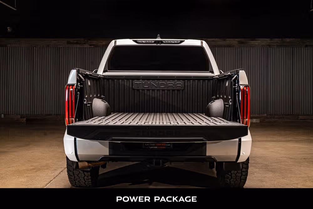 2023 Toyota Tundra Limited CrewMax Image 8