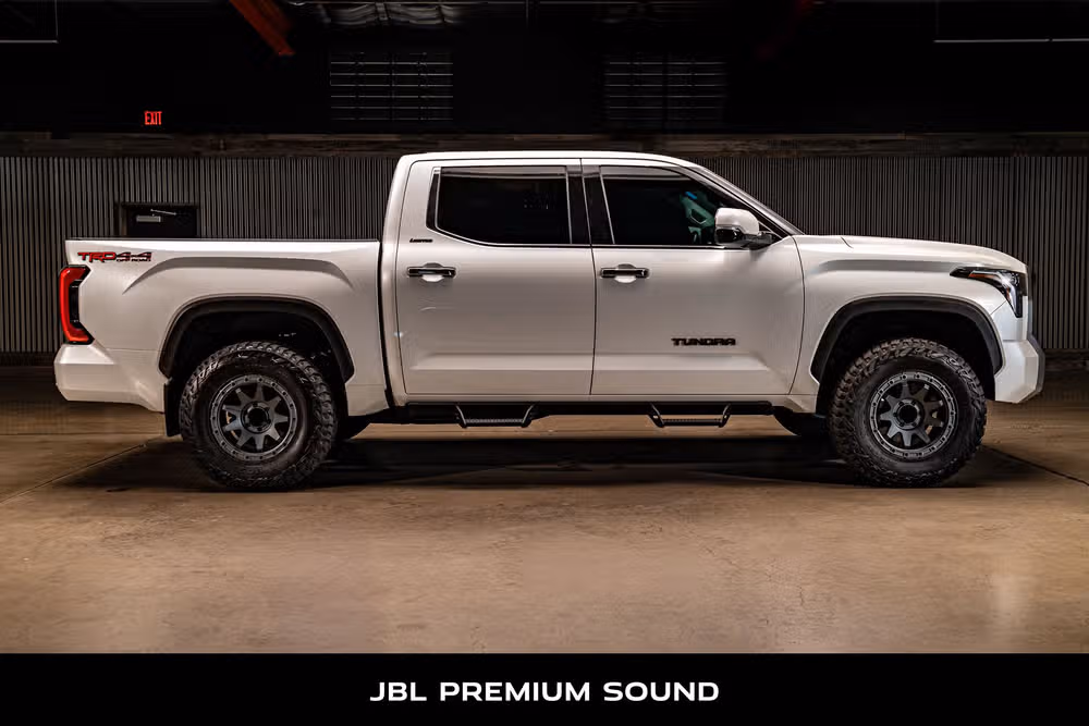 2023 Toyota Tundra Limited CrewMax Image 10