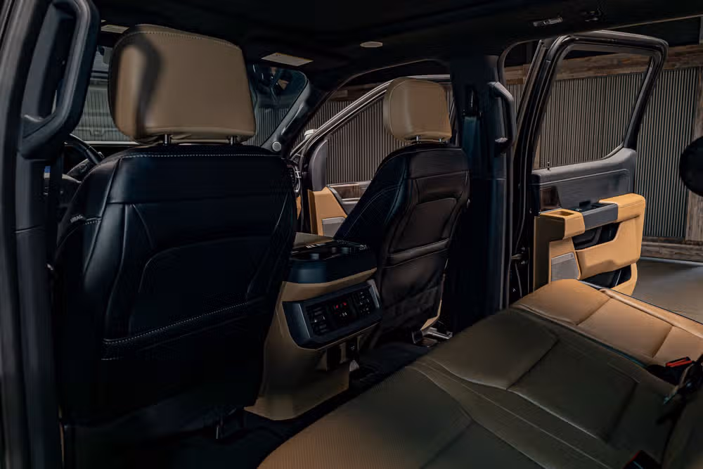 2023 Ford F-250 Super Duty Lariat Crew Cab Image 22