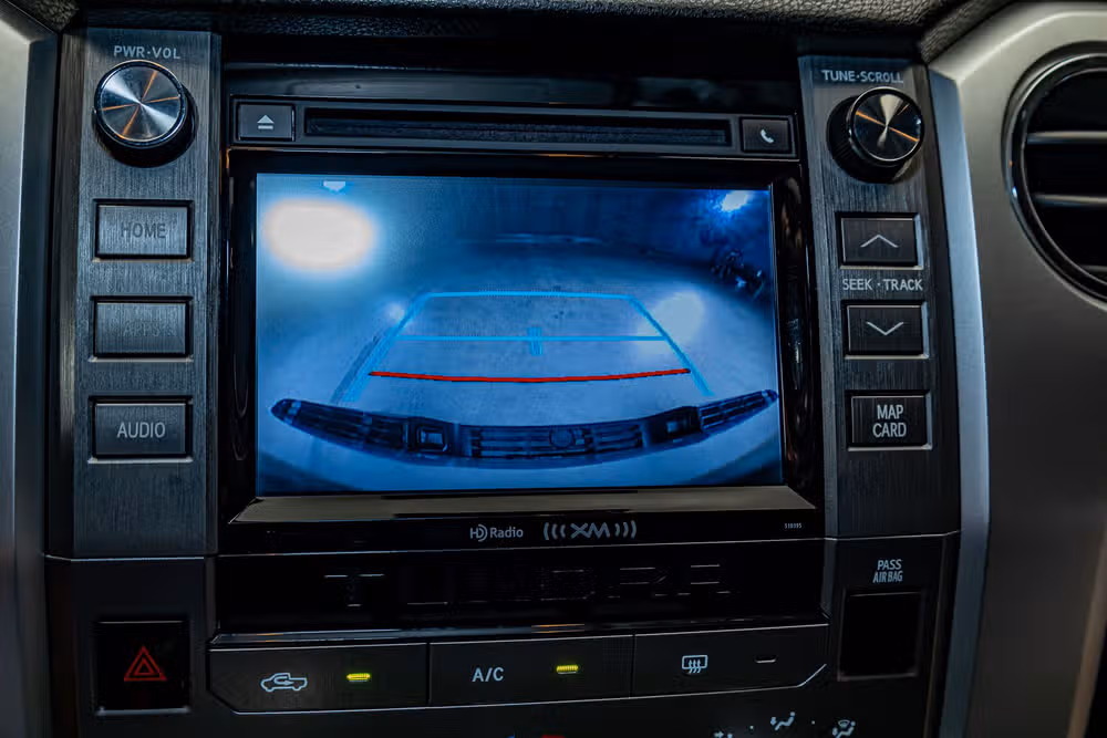 2019 Toyota Tundra SR5 CrewMax Image 18