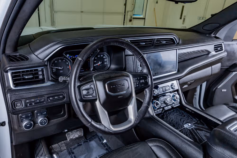 2021 GMC Yukon XL Denali Image 17