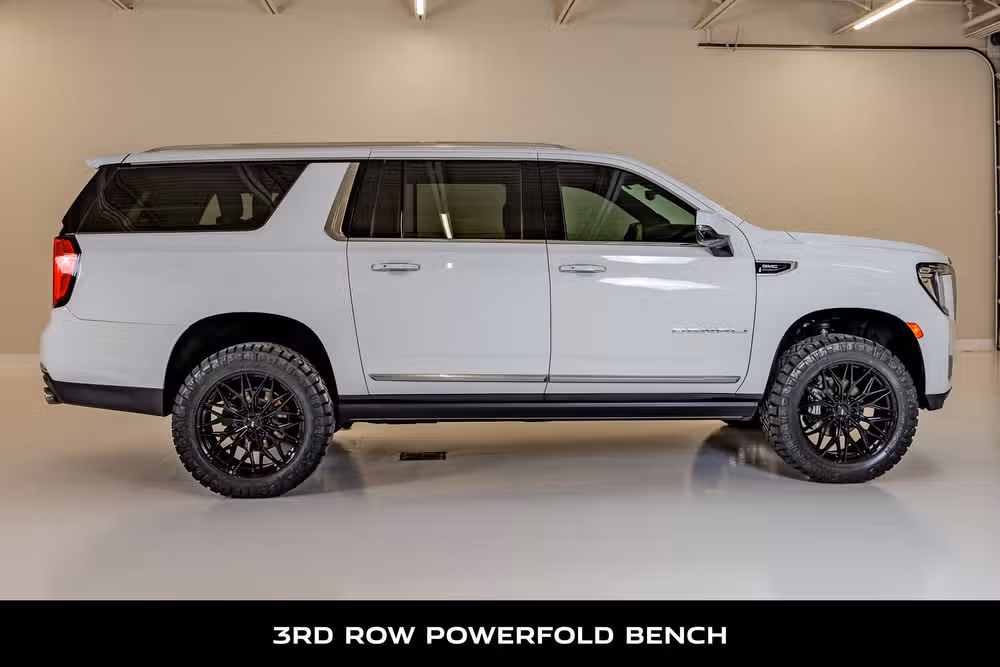 2021 GMC Yukon XL Denali Image 11
