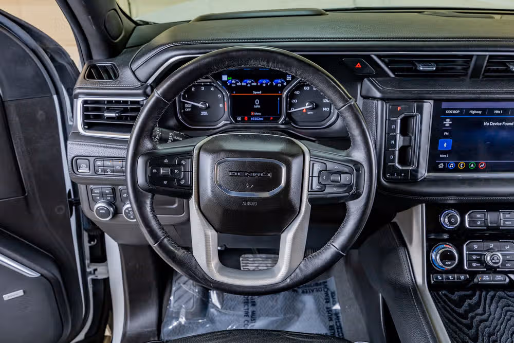 2021 GMC Yukon XL Denali Image 19