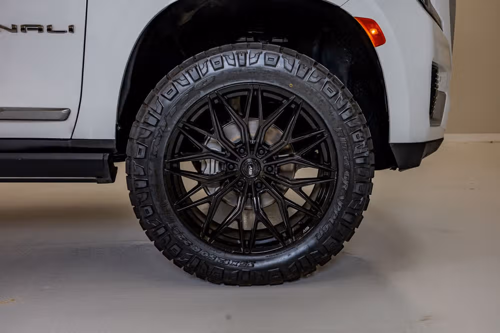 2021 GMC Yukon XL Denali Image 12