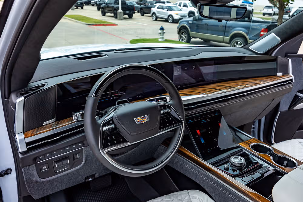 2026 Cadillac Escalade Platinum Sport Image 17