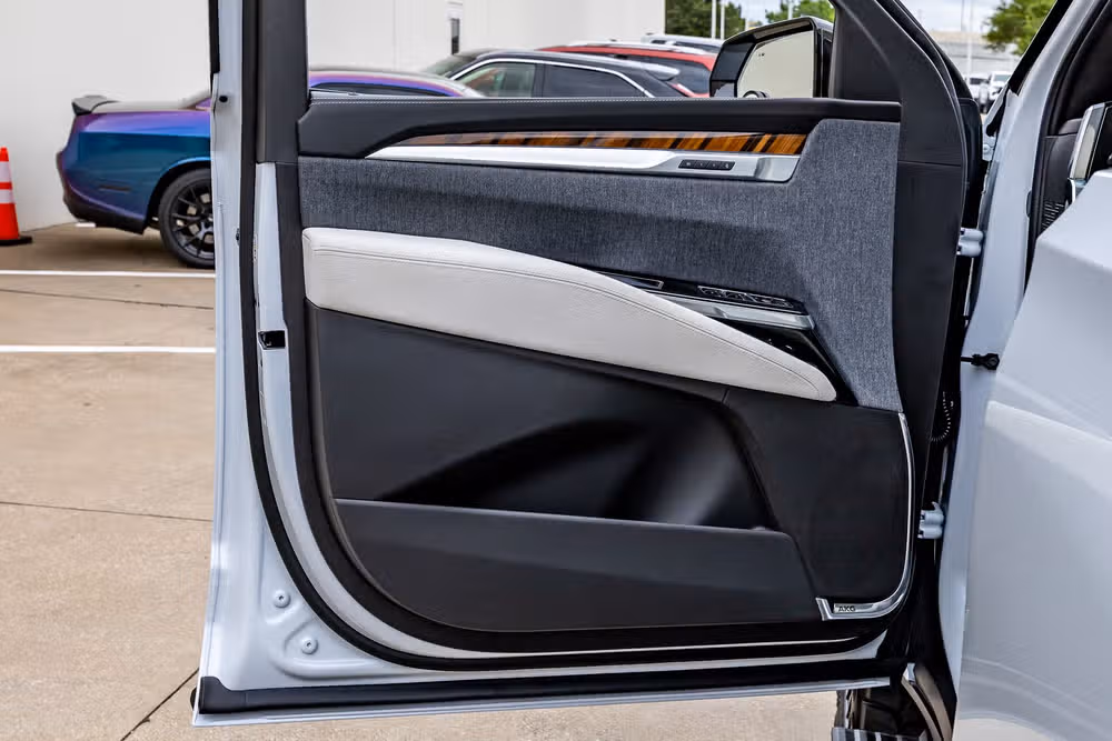 2026 Cadillac Escalade Platinum Sport Image 38