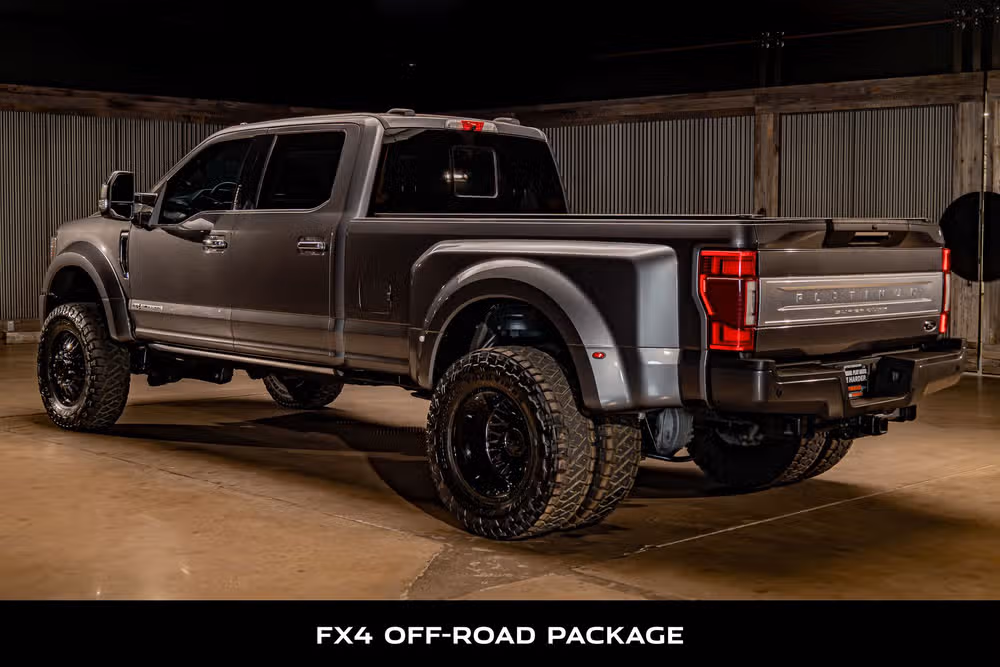 2022 Ford F-450 Super Duty Platinum Crew Cab Image 7