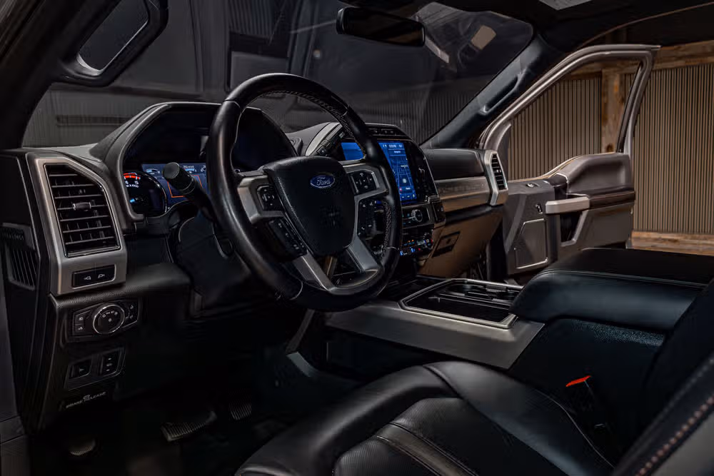 2022 Ford F-450 Super Duty Platinum Crew Cab Image 14