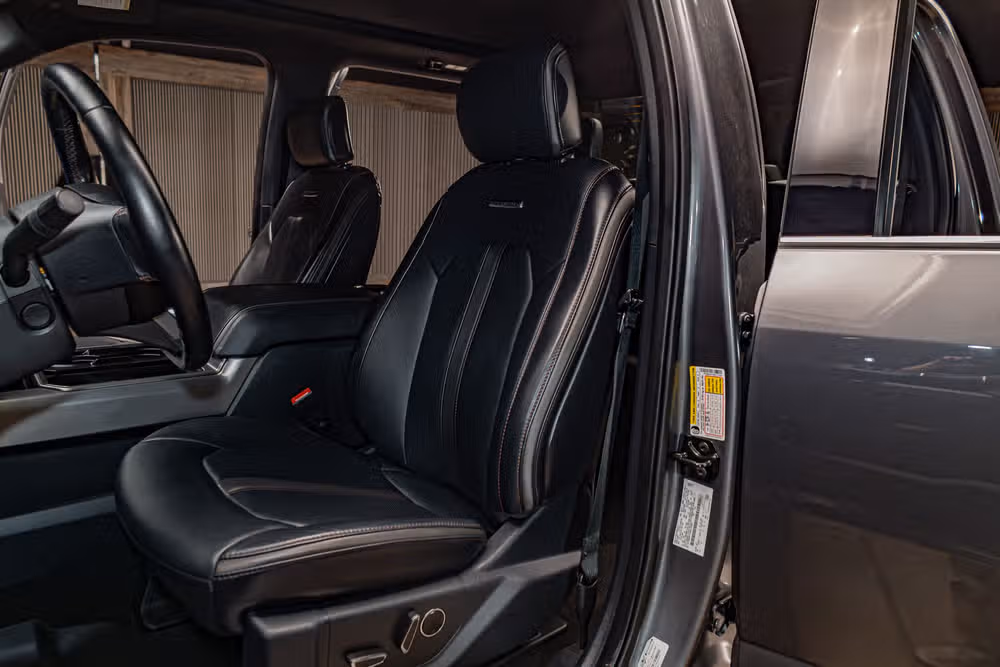 2022 Ford F-450 Super Duty Platinum Crew Cab Image 22