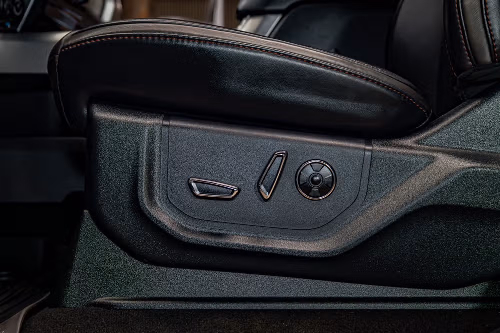 2022 Ford F-450 Super Duty Platinum Crew Cab Image 23
