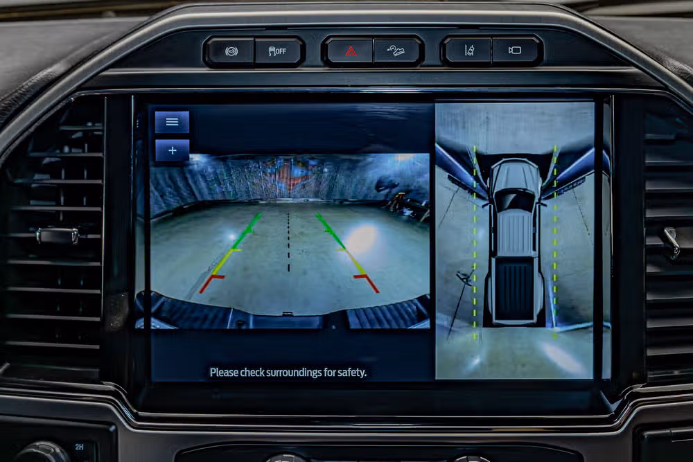 2022 Ford F-450 Super Duty Platinum Crew Cab Image 21