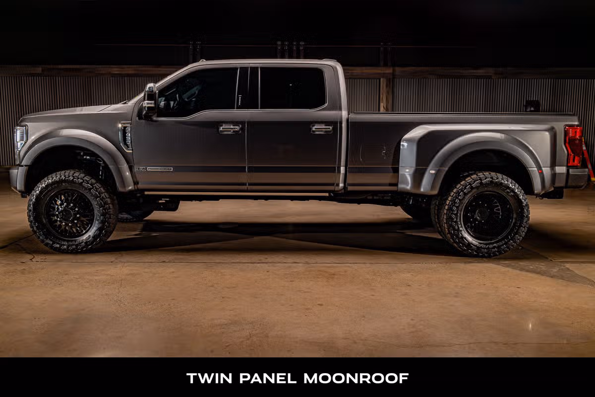 2022 Ford F-450 Super Duty Platinum Crew Cab