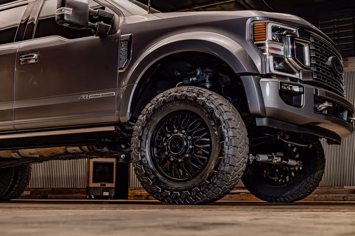 2022 Ford F-450 Super Duty Platinum Crew Cab