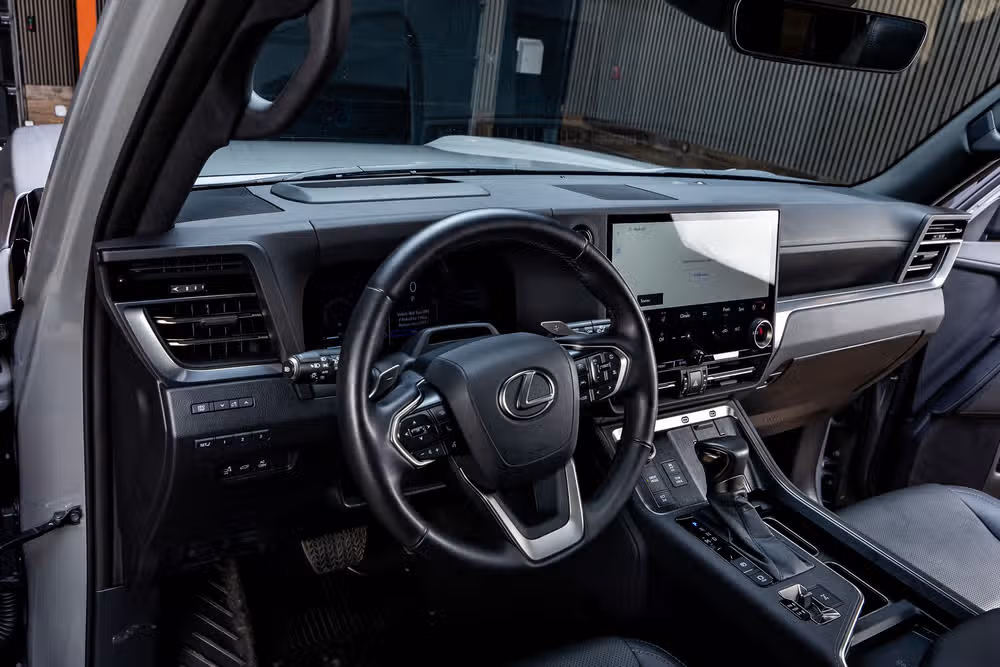 2025 Lexus GX 550 Premium+ Image 17