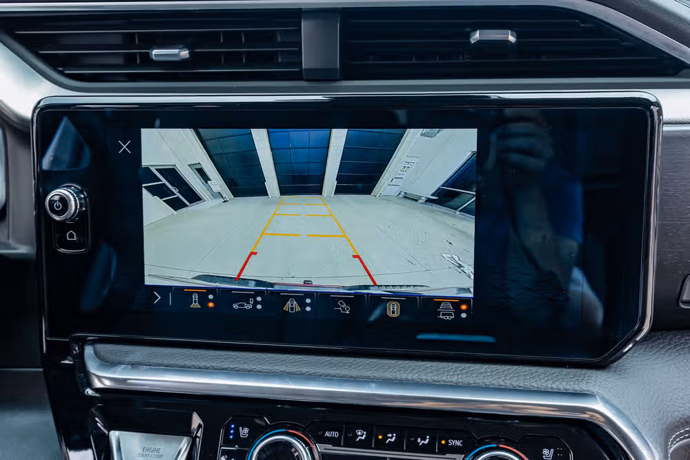 2024 GMC Sierra 2500HD Denali Crew Cab Image 26