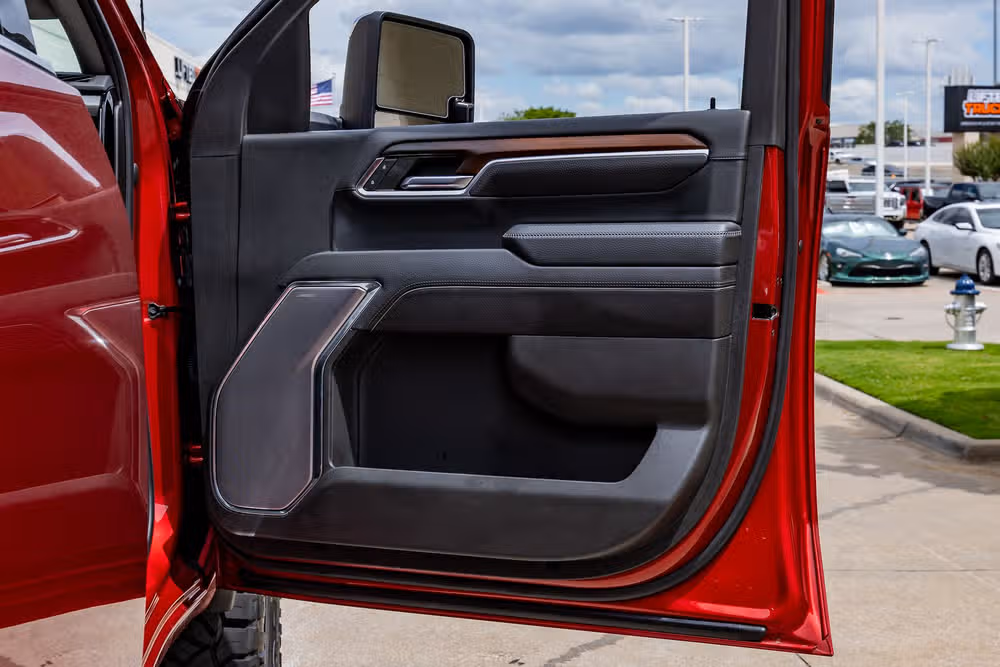 2024 GMC Sierra 2500HD Denali Crew Cab Image 38
