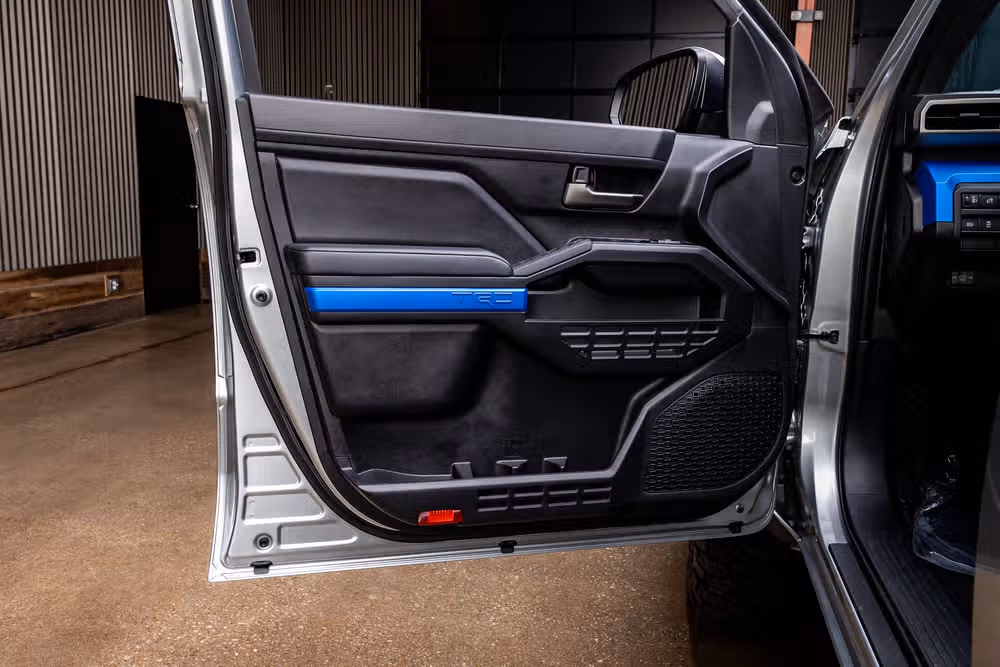 2026 Toyota Tacoma TRD Off-Road HV Double Cab Image 35