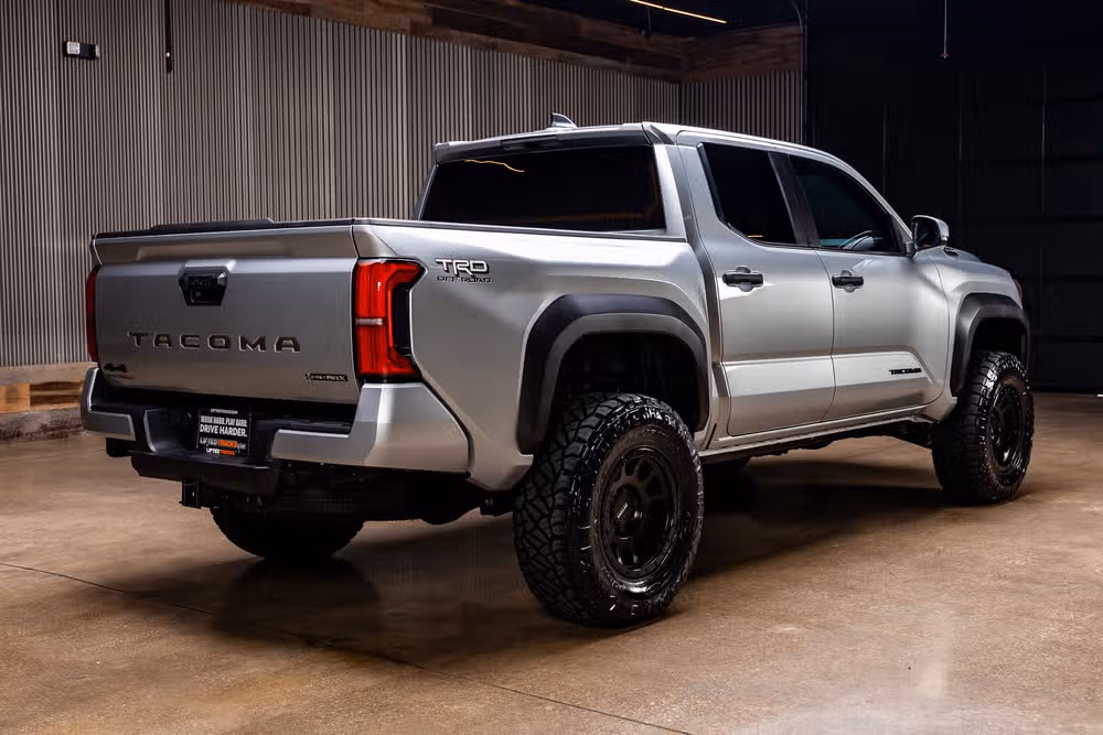 2026 Toyota Tacoma TRD Off-Road HV Double Cab Image 10