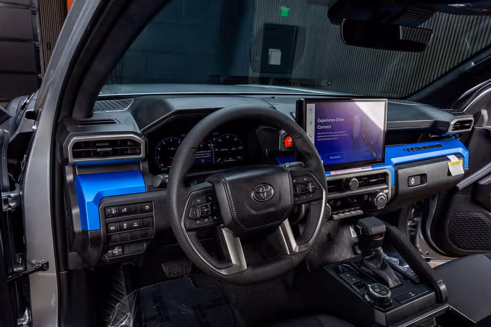 2026 Toyota Tacoma TRD Off-Road HV Double Cab Image 16