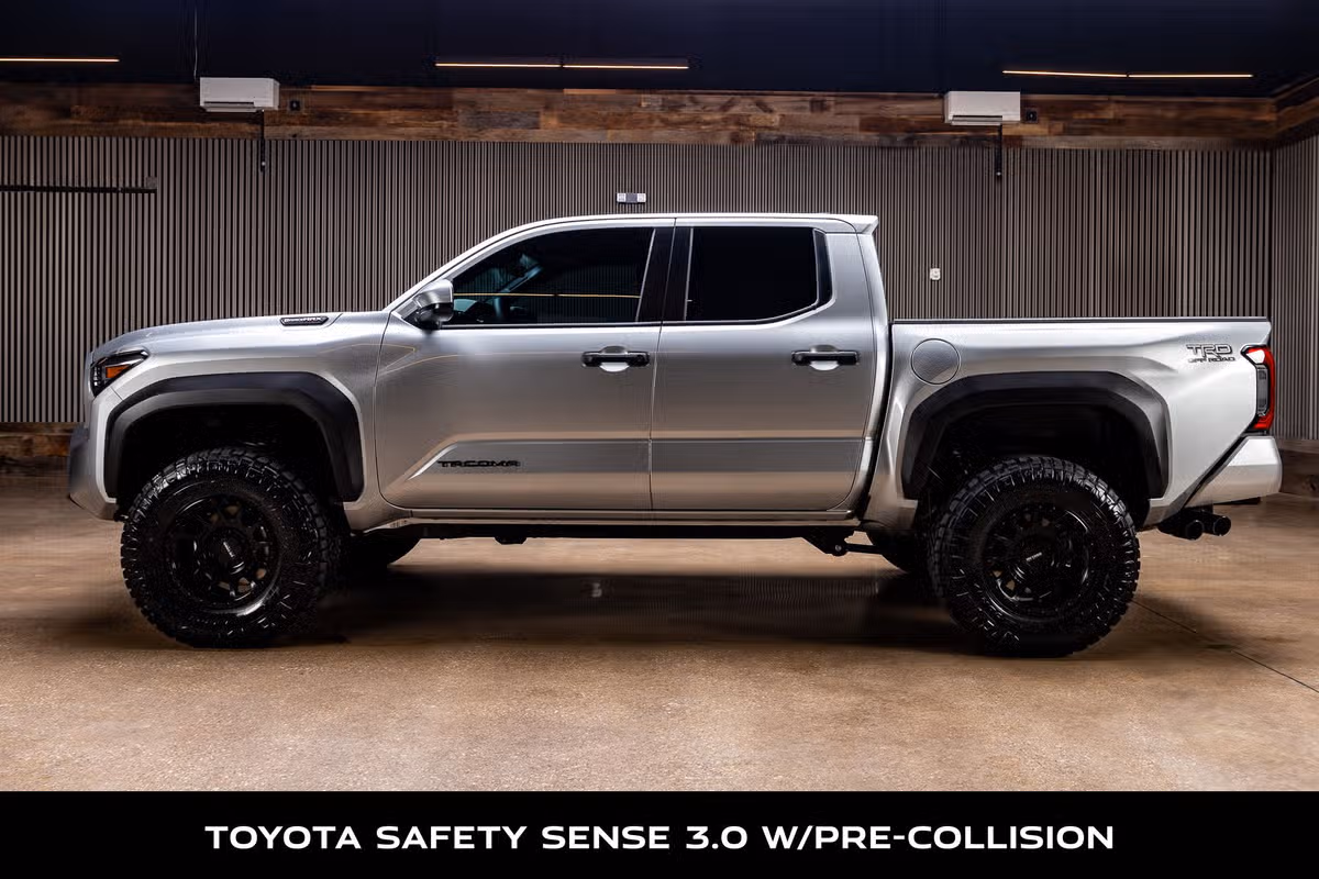 2026 Toyota Tacoma TRD Off-Road HV Double Cab