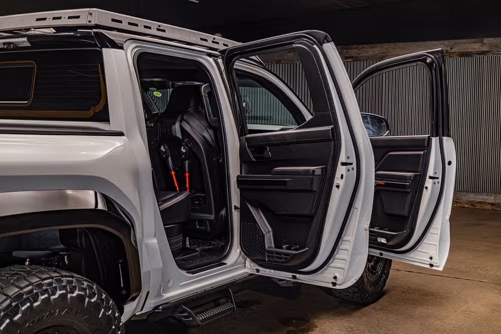 2025 Toyota Tacoma TRD Pro HV Double Cab Image 32
