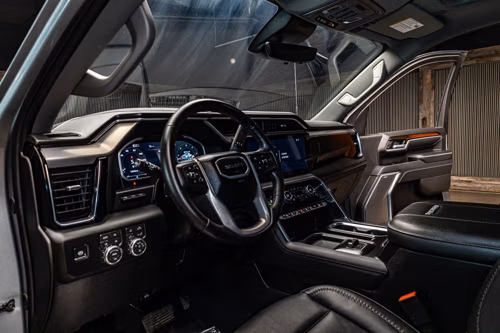 2026 GMC Sierra 3500HD Denali Reserve Crew Cab Image 16