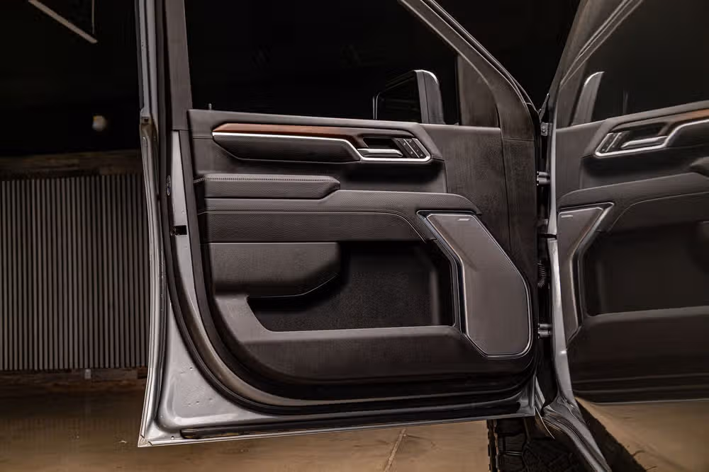 2026 GMC Sierra 3500HD Denali Reserve Crew Cab Image 32