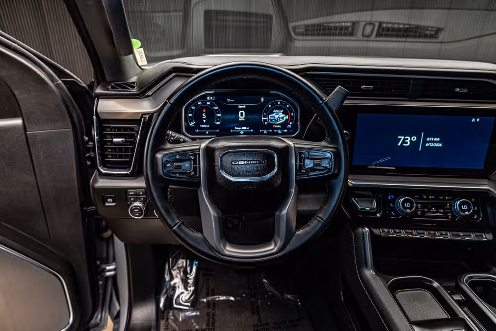 2026 GMC Sierra 3500HD Denali Reserve Crew Cab Image 17