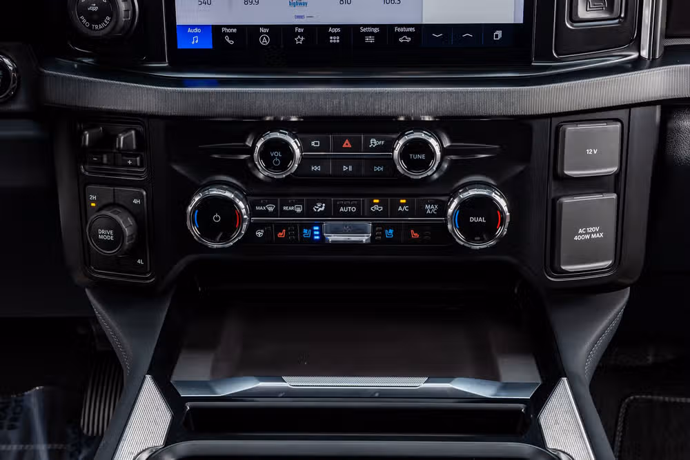 2026 Ford F-350 Super Duty Platinum Crew Cab Image 29