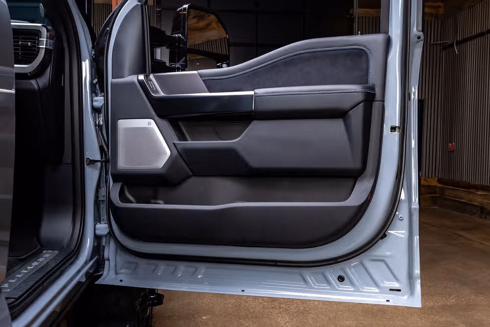 2026 Ford F-350 Super Duty Platinum Crew Cab Image 40