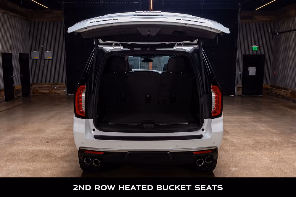2024 GMC Yukon Denali Image 9