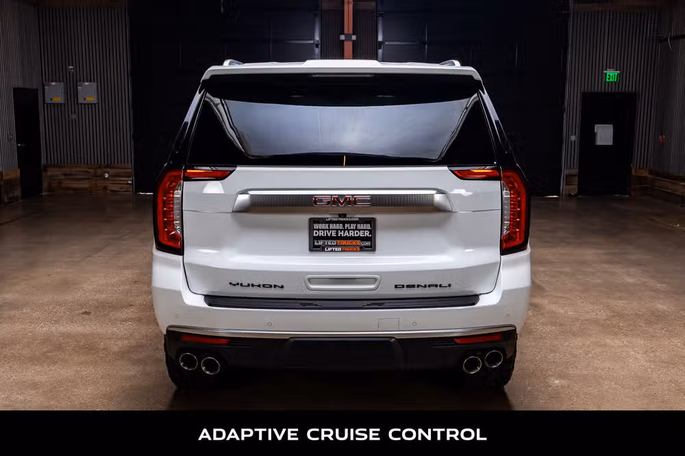 2024 GMC Yukon Denali Image 8