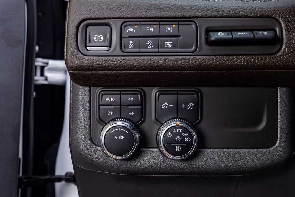 2024 GMC Yukon Denali Image 22