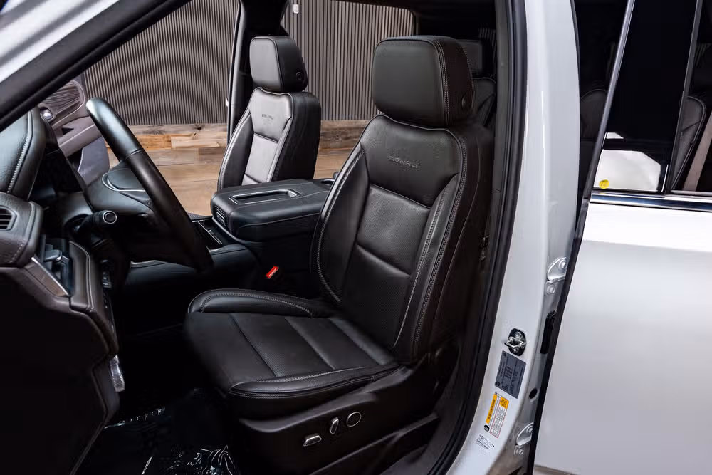 2024 GMC Yukon Denali Image 30