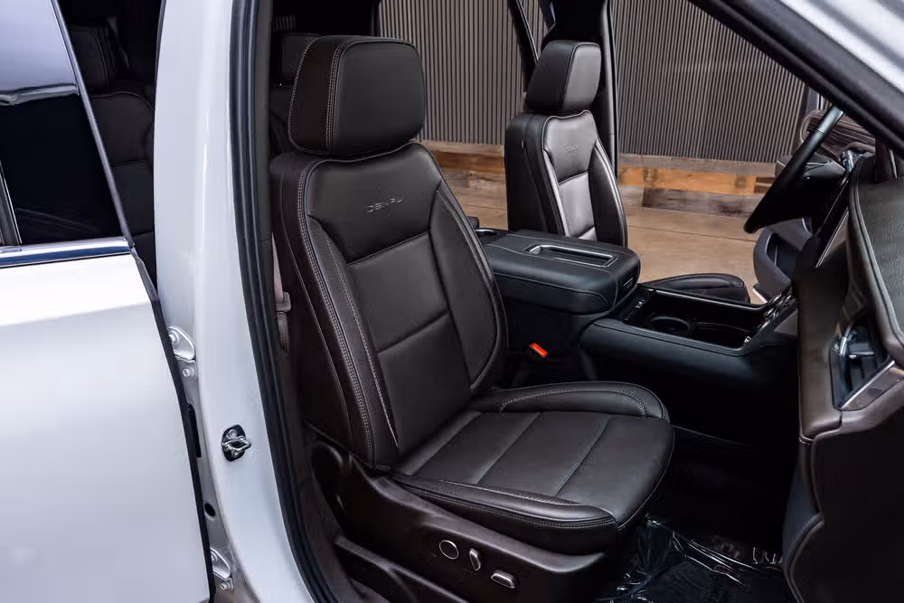 2024 GMC Yukon Denali Image 32
