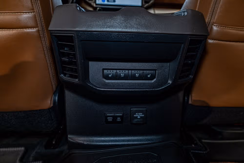 2024 Toyota Tundra 1794 Edition HV CrewMax Image 24