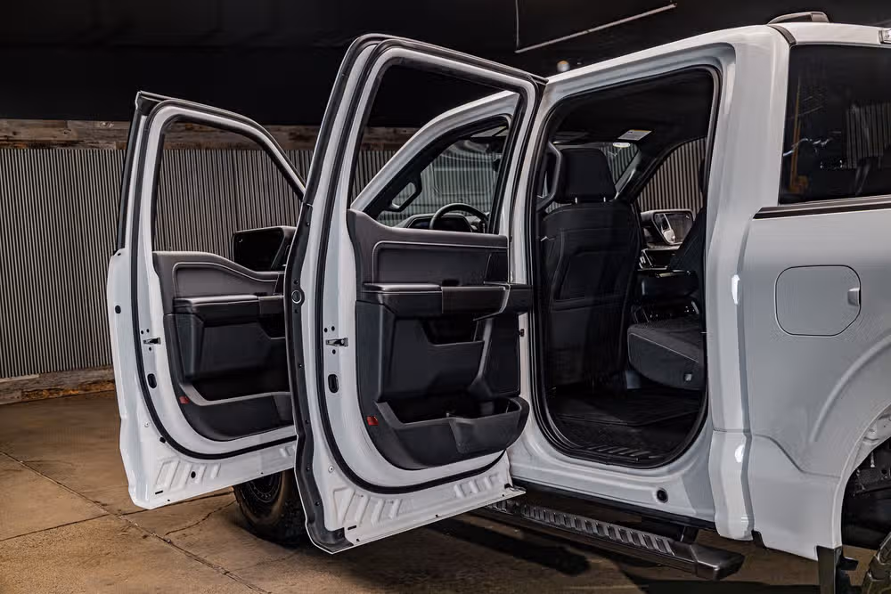 2023 Ford F-150 XLT SuperCrew Image 27